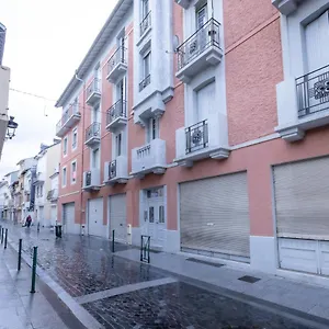 Appartement Studio Cosy Au Fort De, Lourdes
